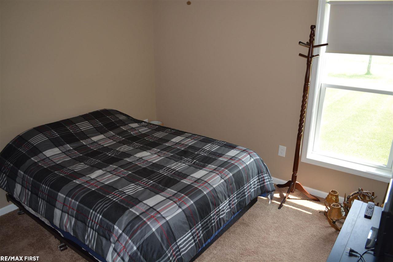 332 Howell Road Allenton, MI 48002 - Photo 20 of 55 50049272-19.JPG