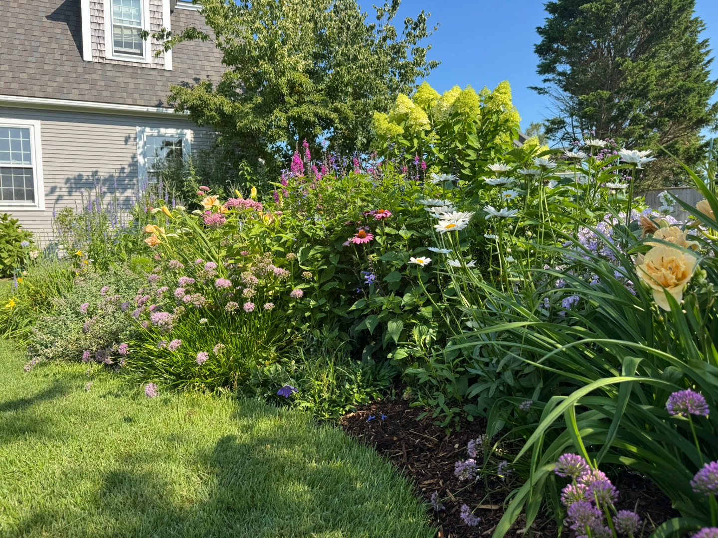 1 Halyard Lane Nantucket, MA 02554 - Photo 7 of 59 a picture of flowers