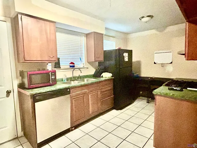 $262,900 | 6448-50 Park Manor Drive, Metairie, LA 70003