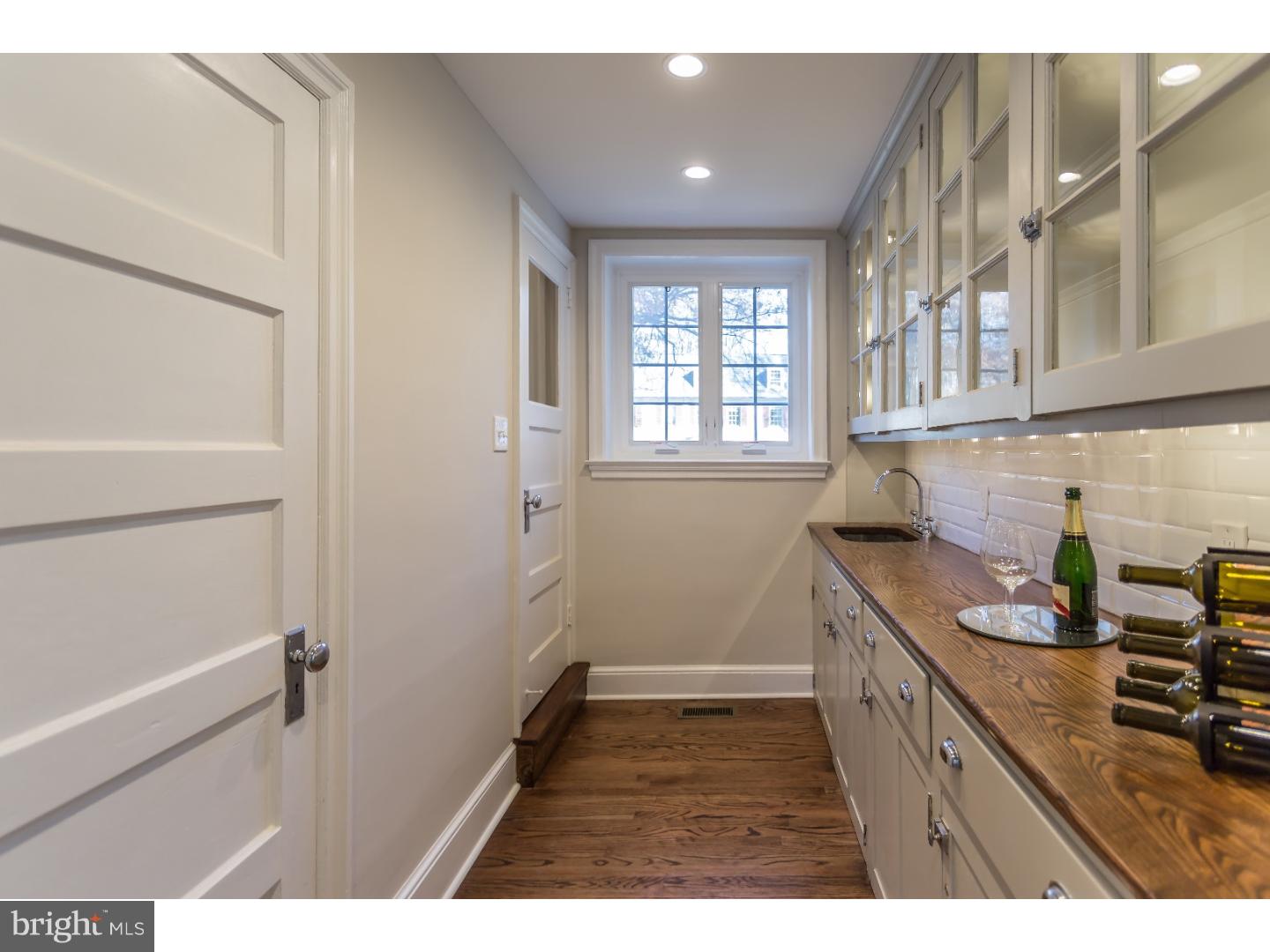 120 Ashwood Road Villanova, PA 19085 - Photo 8 of 25 Butler Pantry