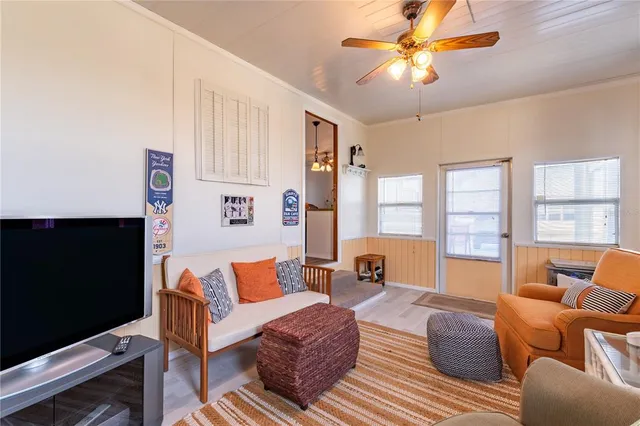 $155,000 | 5250 Betmar Drive, Zephyrhills, FL 33542