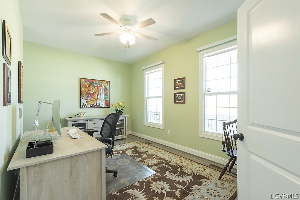 15637 Blooming Road Chesterfield, VA 23832 - Photo 6 of 39 Gallery Image 6