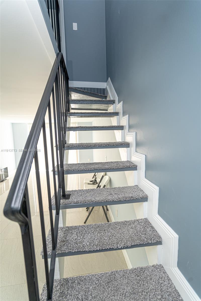 1070 West 43rd Place, Unit 38 Hialeah, FL 33012 - Photo 9 of 25 a view of entryway