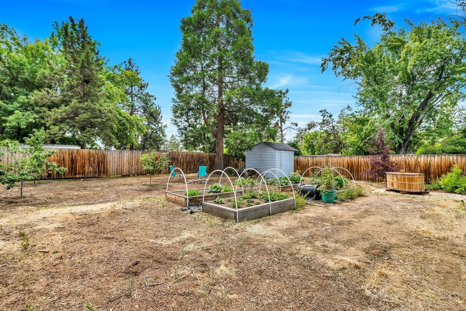 751 Northeast Innes Lane Bend, OR 97701 - Photo 18 of 23 Gallery Image 18
