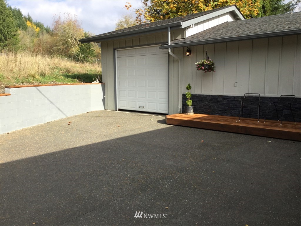 2606 Harris Street Road Kelso, WA 98626 - Photo 4 of 25 Gallery Image 4
