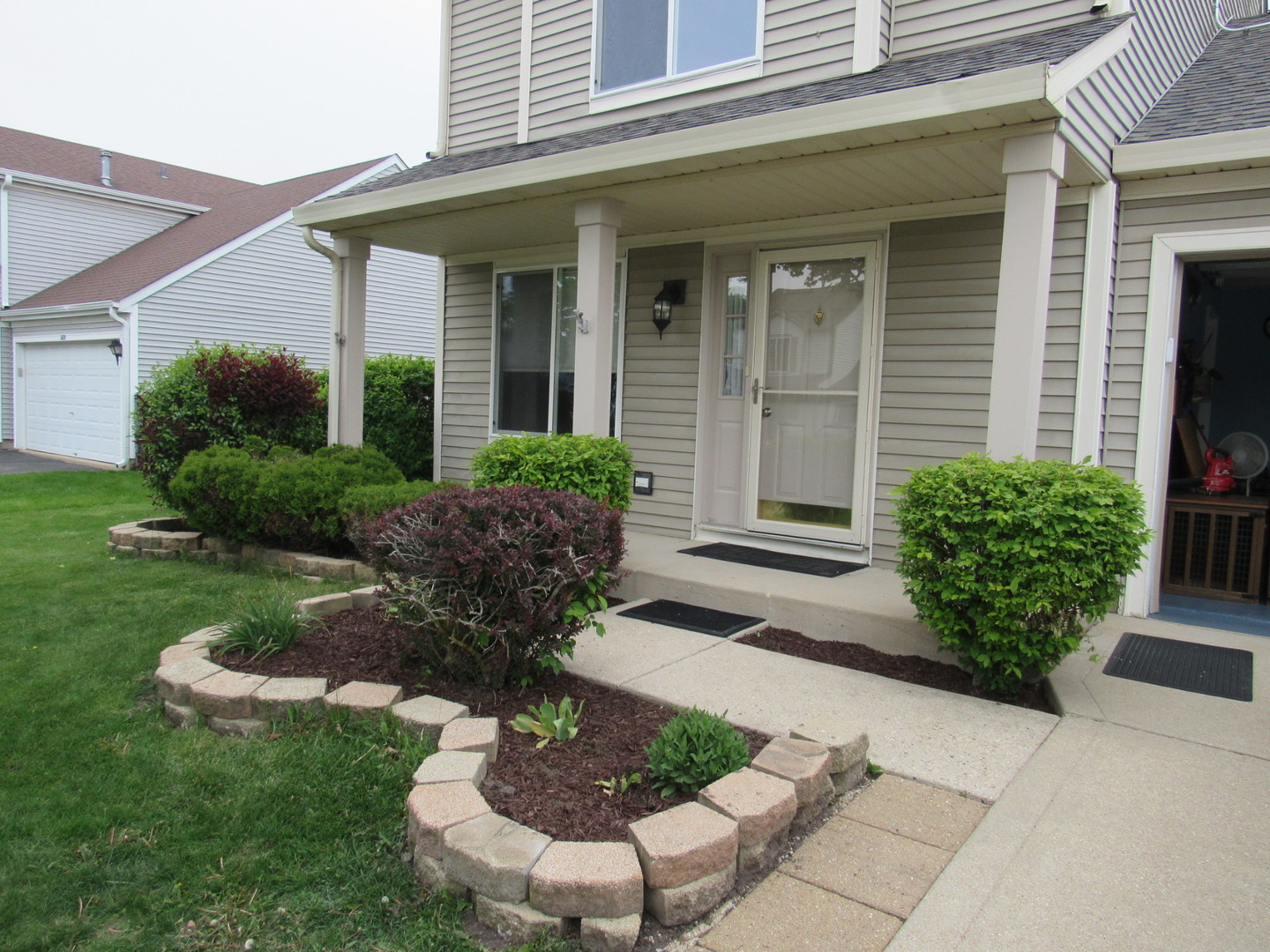 1418 Ridge Road South Elgin, IL 60177 - Photo 3 of 36