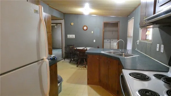 $34,900 | 463 Skylare Drive, Prospect, PA 16052