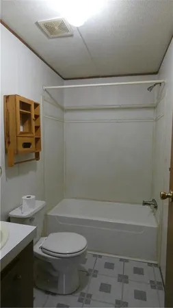 $34,900 | 463 Skylare Drive, Prospect, PA 16052