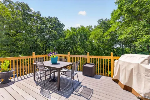 $394,900 | 1557 Greenfield Crossing Court, Ballwin, MO 63021