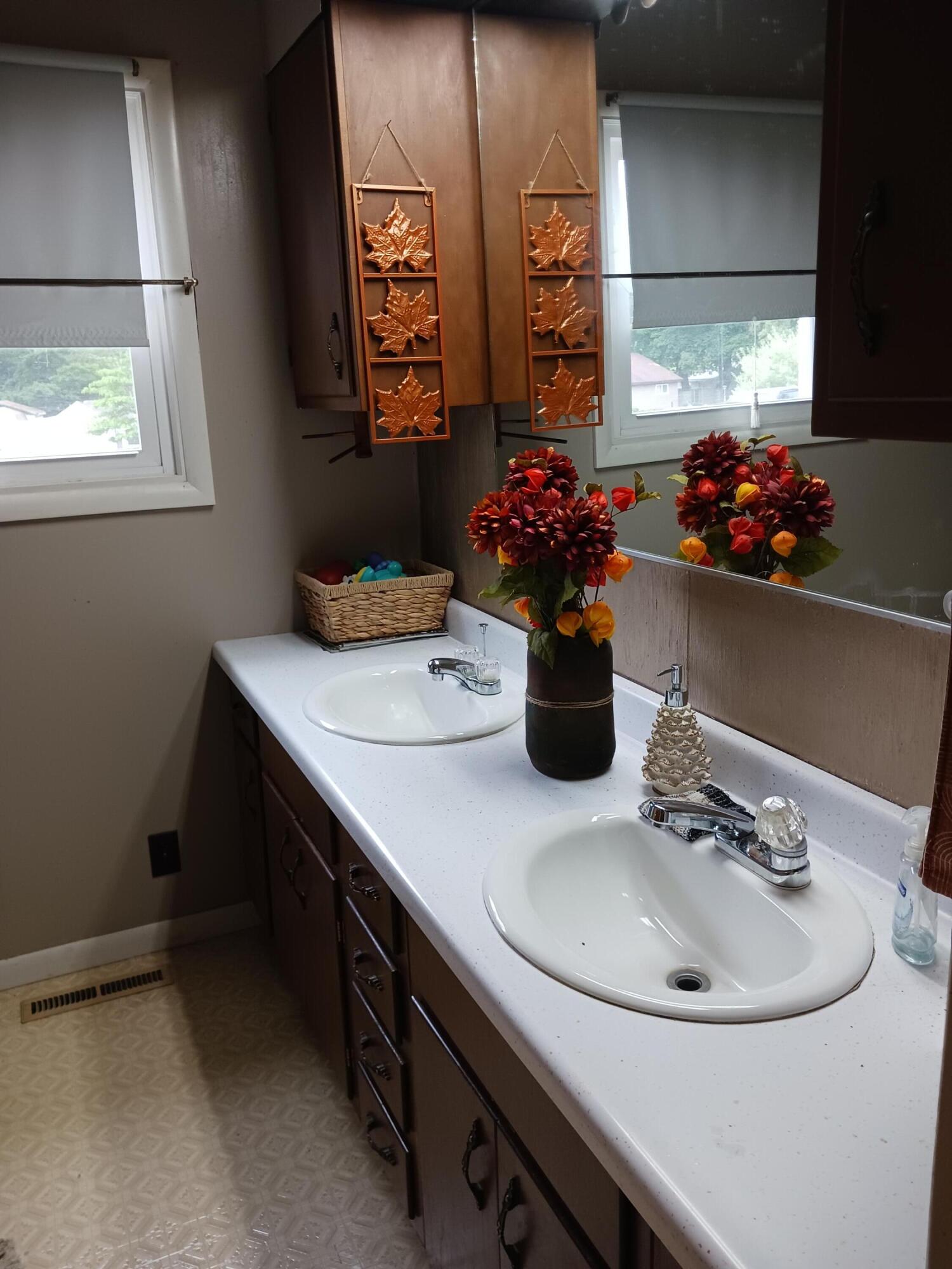 3498 West Giles Road Muskegon, MI 49445 - Photo 11 of 21 20230615_143803
