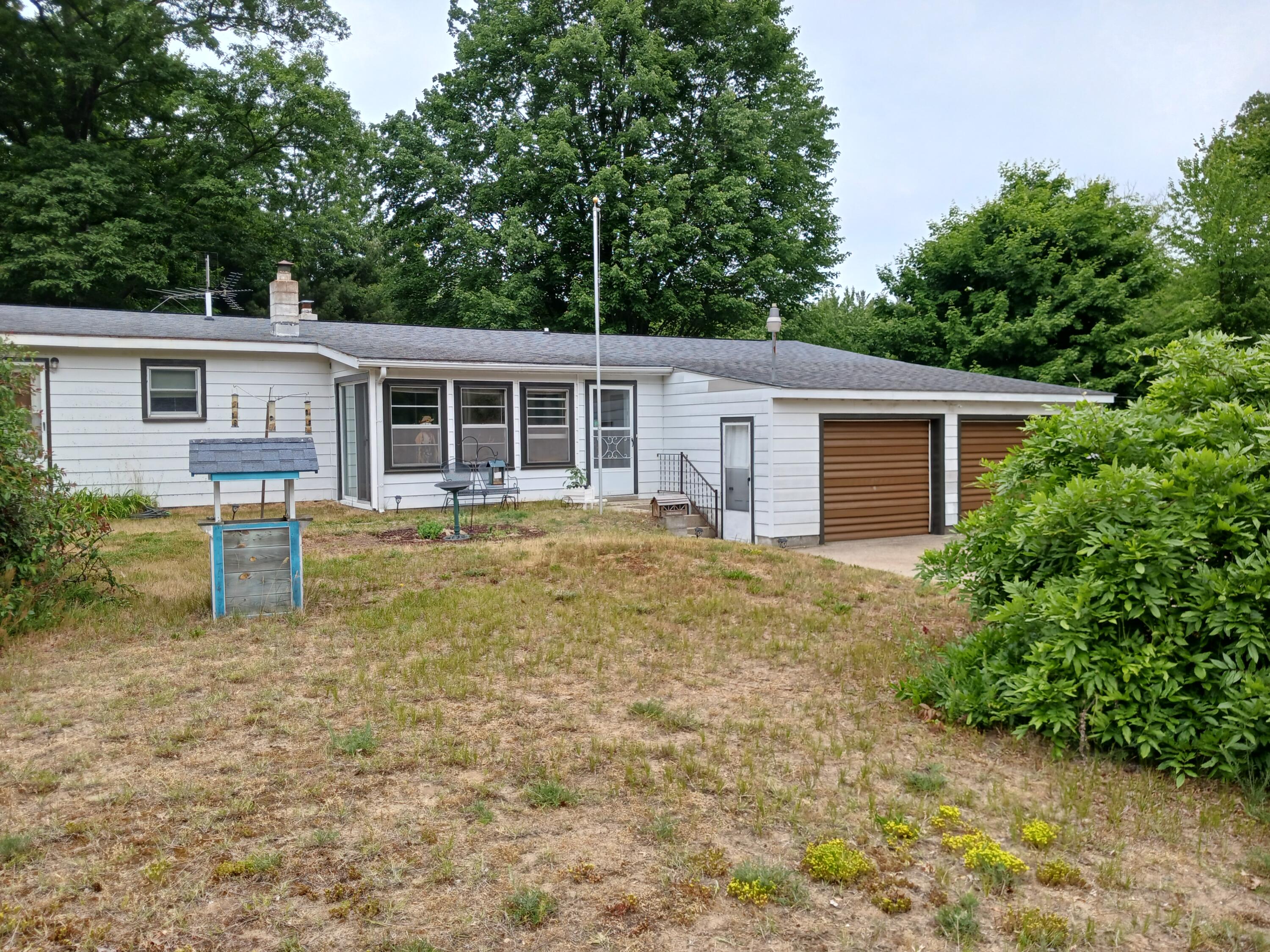 3498 West Giles Road Muskegon, MI 49445 - Photo 5 of 21 20230615_145048
