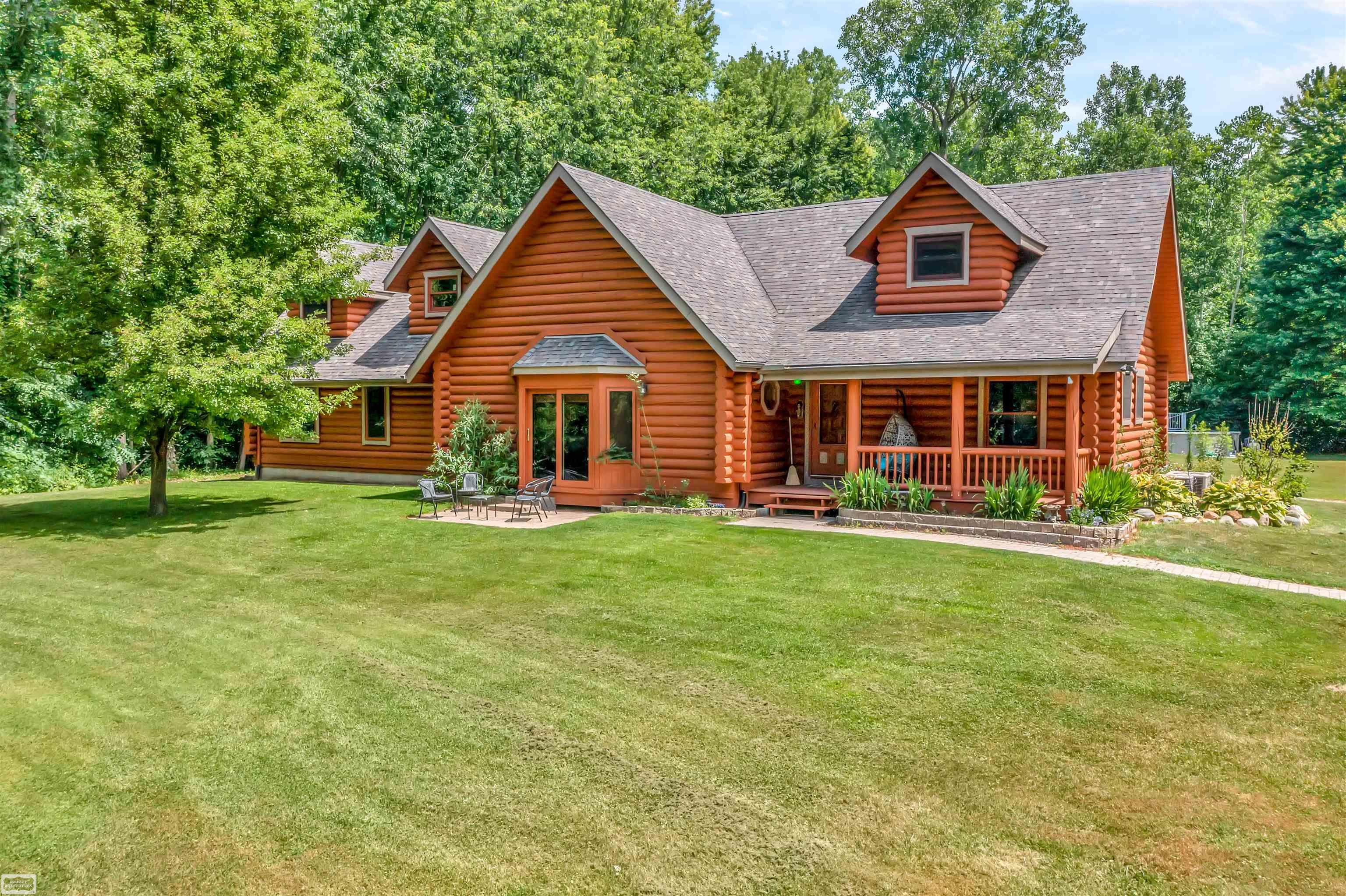 6880 Holland Road Algonac, MI 48001 - Photo 38 of 46 50101945-40.JPG