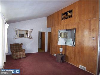 968 Shavertown Road Garnet Valley, PA 19060 - Photo 10 of 11 Living Room