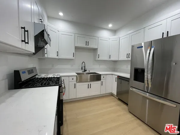 $7,200 | 1340 West 37th Street, Unit 1340, Los Angeles, CA 90007