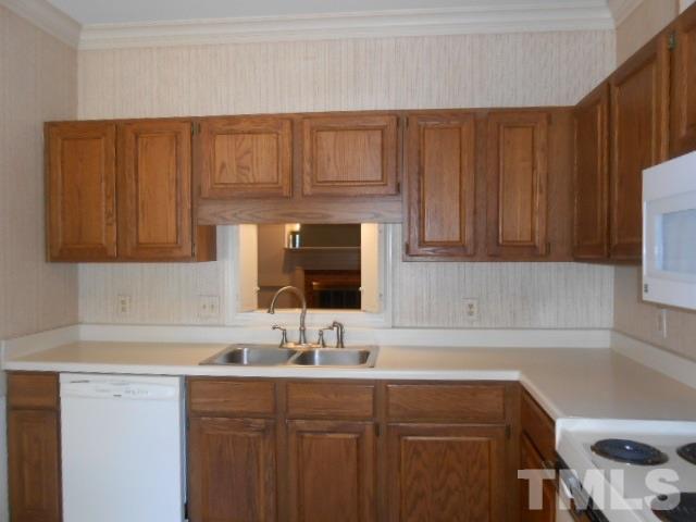 418 Weathergreen Drive Raleigh, NC 27615 - Photo 7 of 25 Gallery Image 7