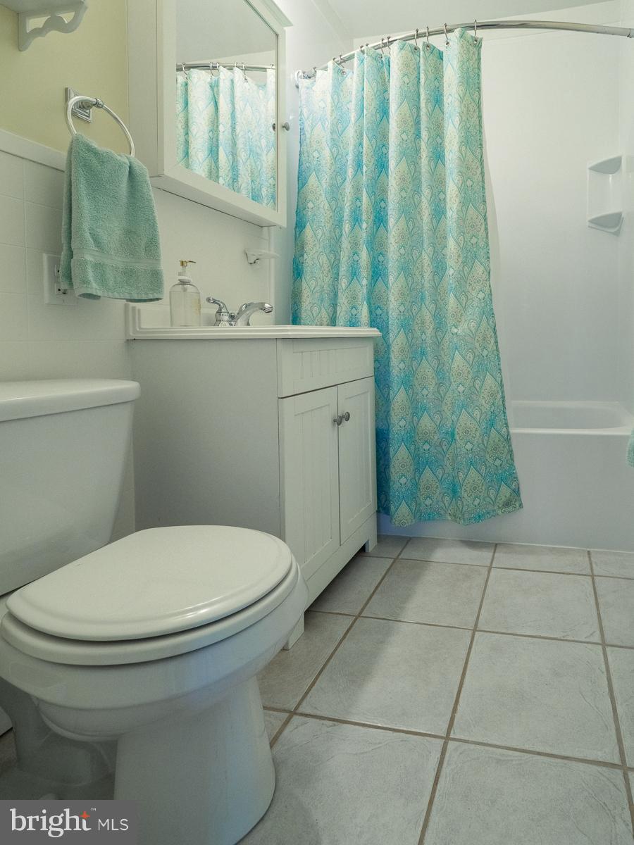 5008 Black Walnut Point Road Tilghman, MD 21671 - Photo 12 of 23 Bath