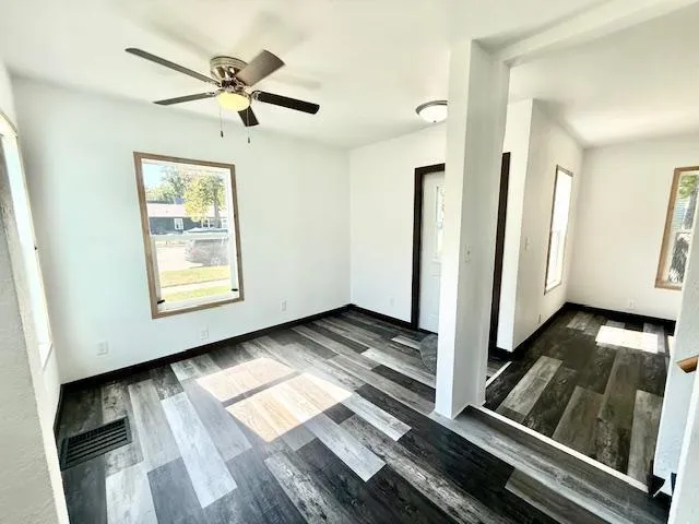 $149,900 | 207 East Broadway Street, Redwood Falls, MN 56283