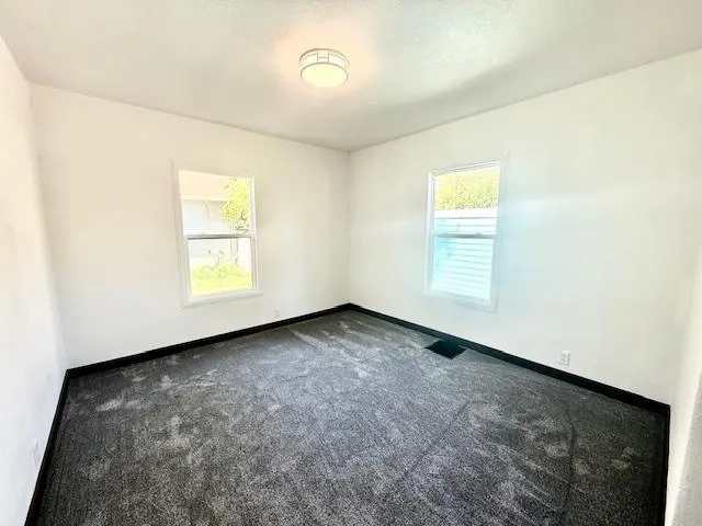 $149,900 | 207 East Broadway Street, Redwood Falls, MN 56283