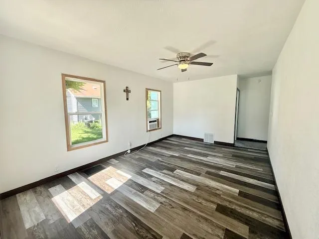 $149,900 | 207 East Broadway Street, Redwood Falls, MN 56283