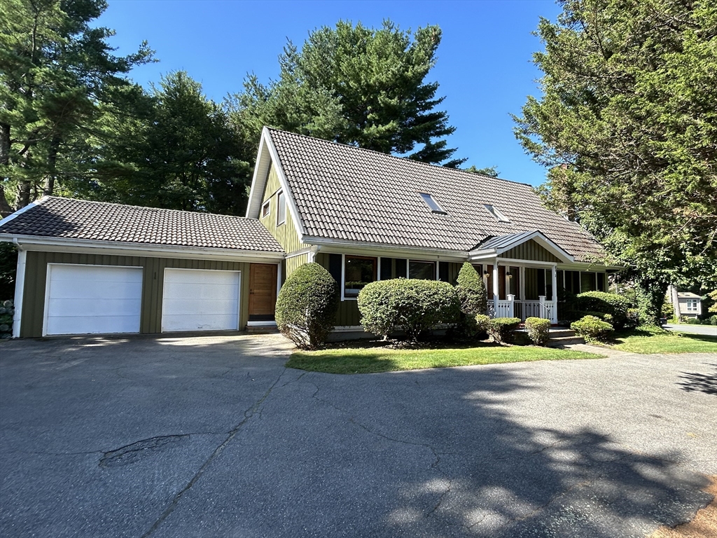 2 Pat Drive Danvers, MA 01923 - Photo 3 of 23