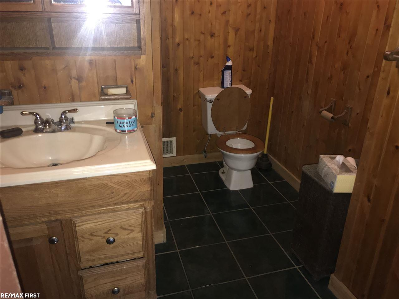 8918 Folkert Road Algonac, MI 48001 - Photo 17 of 31 Gallery Image 17