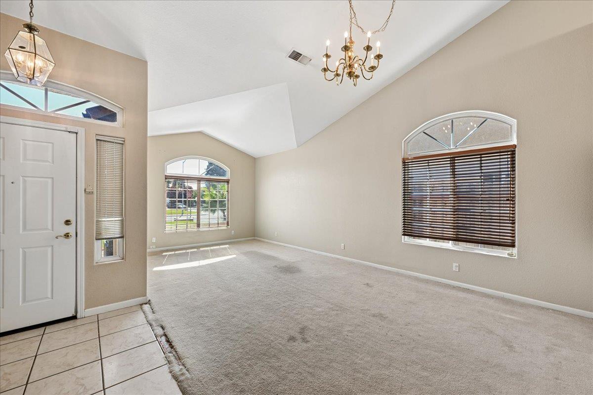 1165 Portola Valley Road Yuba City, CA 95993 - Photo 6 of 38