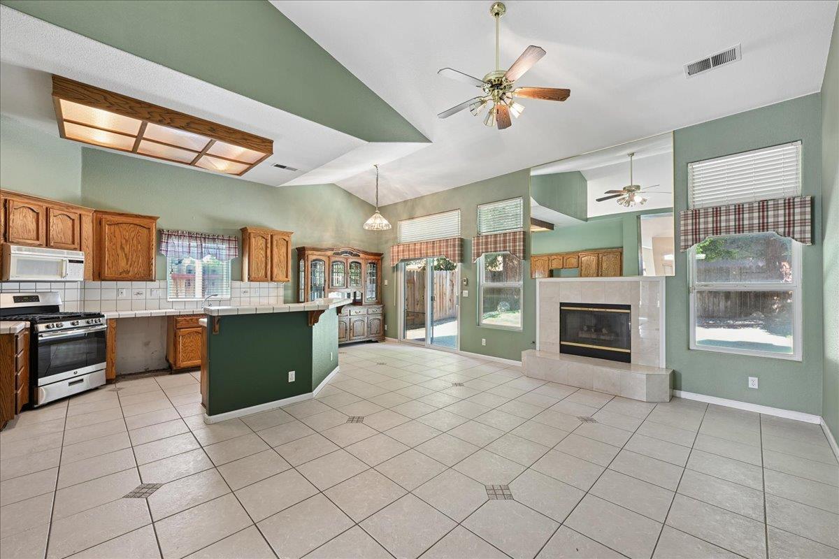 1165 Portola Valley Road Yuba City, CA 95993 - Photo 10 of 38
