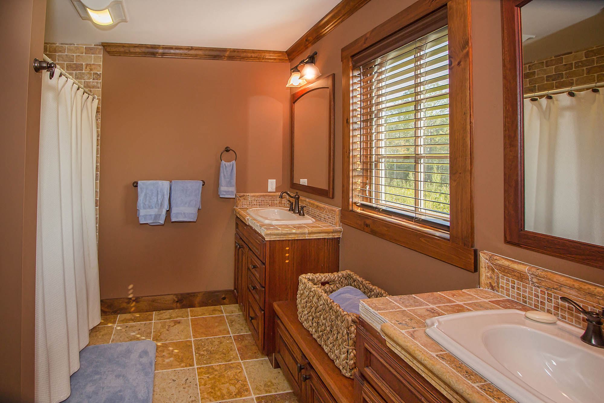 4 Encore Place, Unit 1 West Dover, VT 05356 - Photo 18 of 33