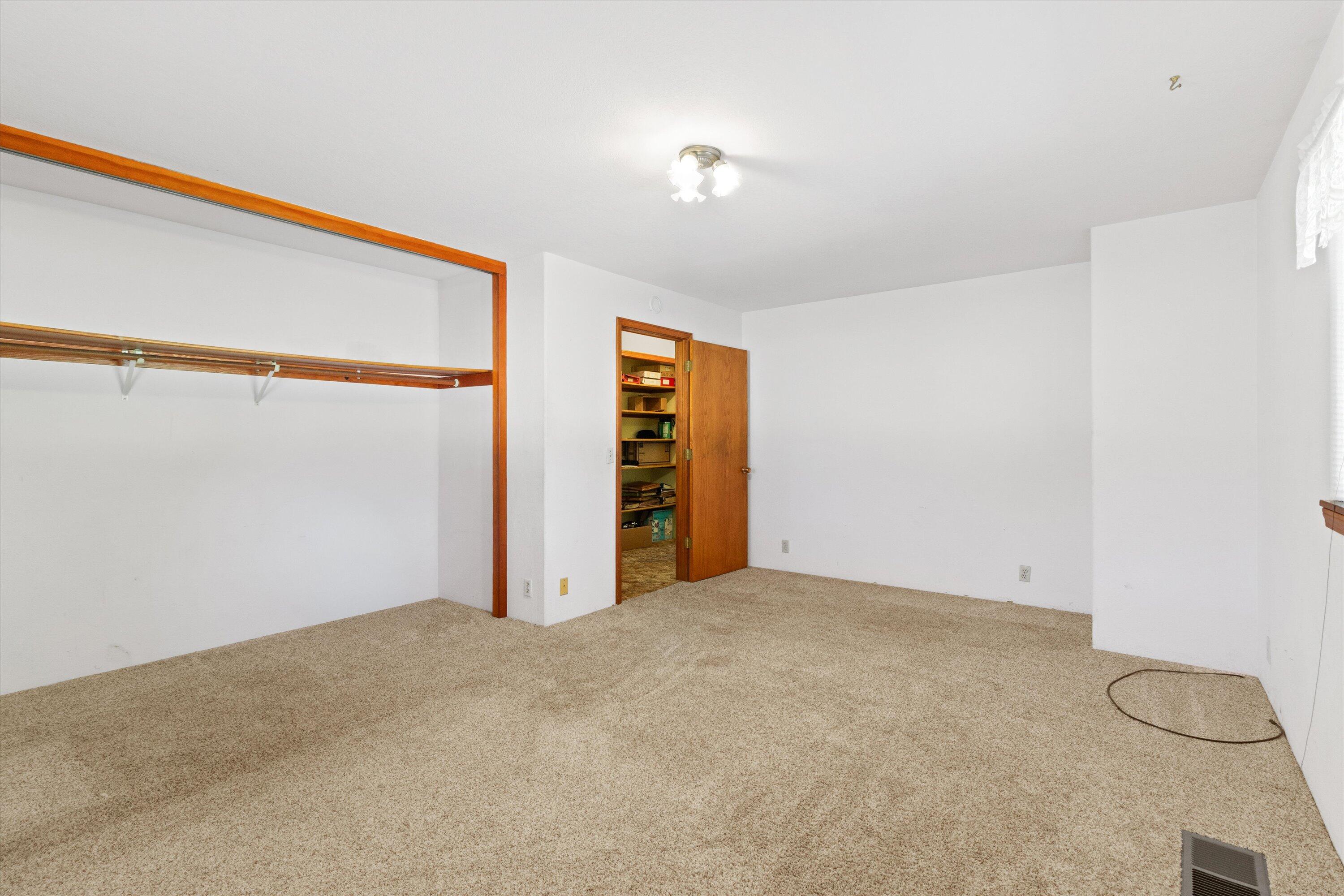 5442 Hugo Road Grants Pass, OR 97526 - Photo 29 of 41 24-5442 Hugo Rd-24