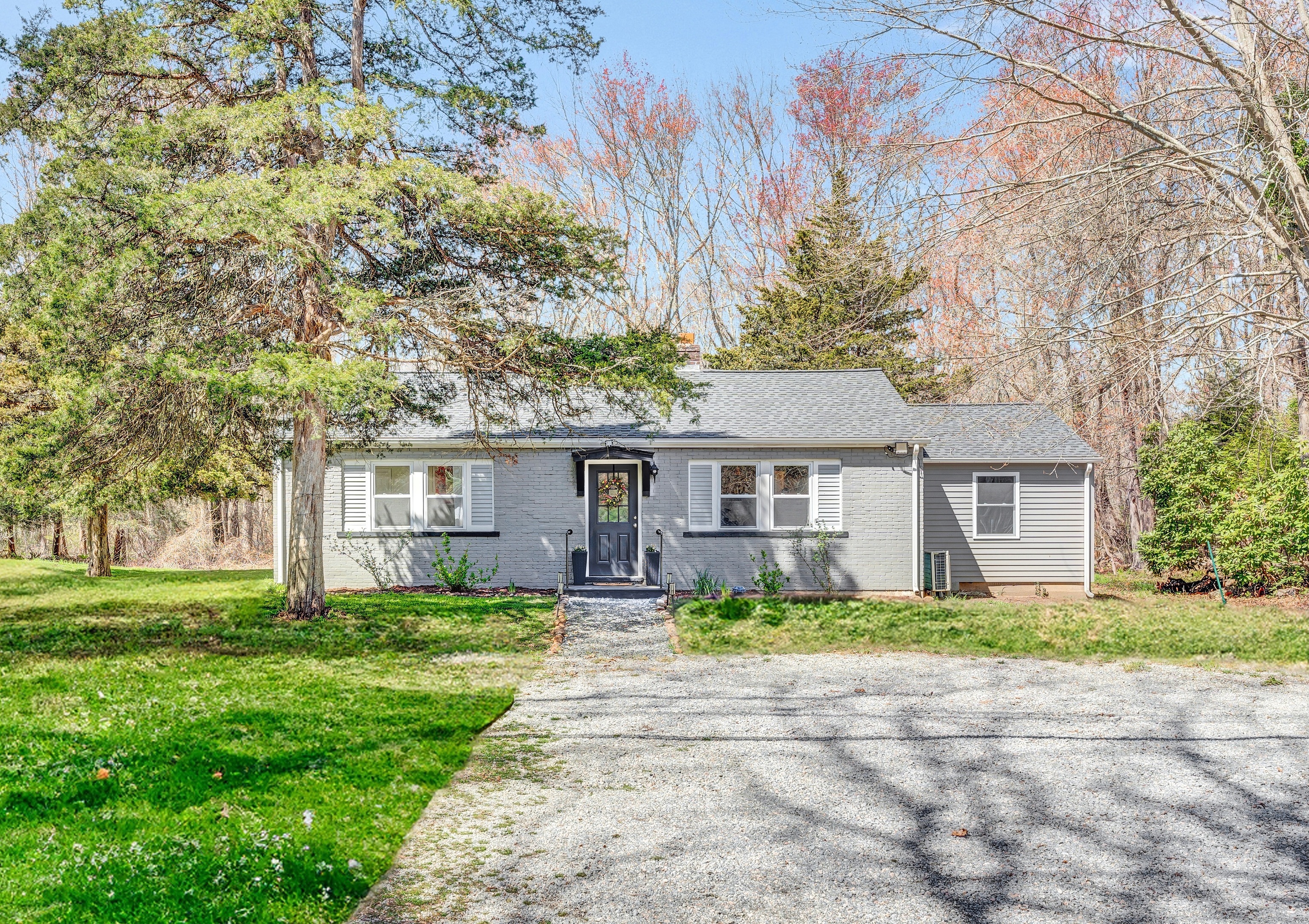 218 Nut Plains Road Guilford, CT 06437 - Photo 1 of 1 Gallery Image 1