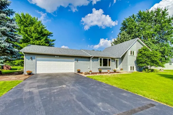 $475,000 | 568 Pamela Street, Gilberts, IL 60136
