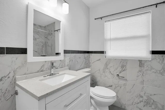 $3,000 | 765 56th Avenue South, St. Petersburg, FL 33705