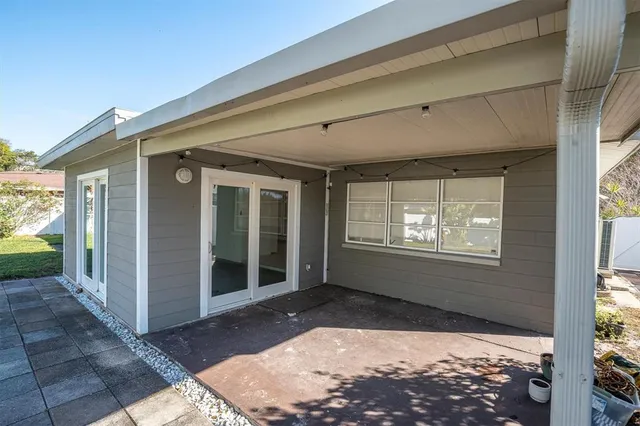 $3,000 | 765 56th Avenue South, St. Petersburg, FL 33705