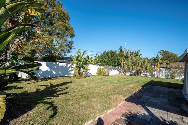 $3,000 | 765 56th Avenue South, St. Petersburg, FL 33705