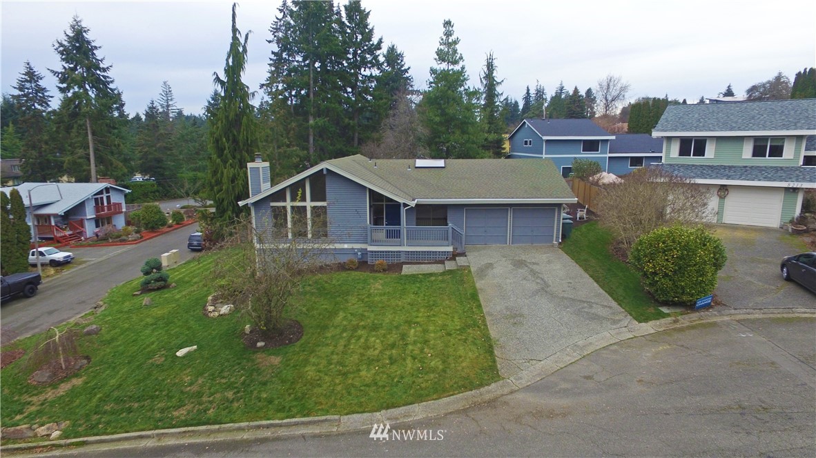 8217 211th Place Southwest Edmonds, WA 98026 - Photo 3 of 37 Gallery Image 3