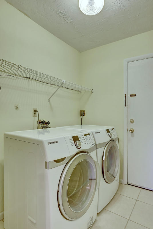 6390 Woodbury Road Boca Raton, FL 33433 - Photo 16 of 24 Laundry Room