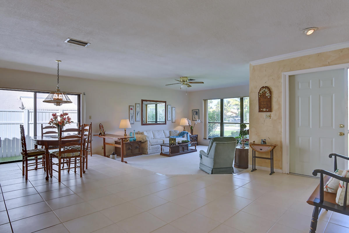 6390 Woodbury Road Boca Raton, FL 33433 - Photo 10 of 24 Dining, Living and Foyer view