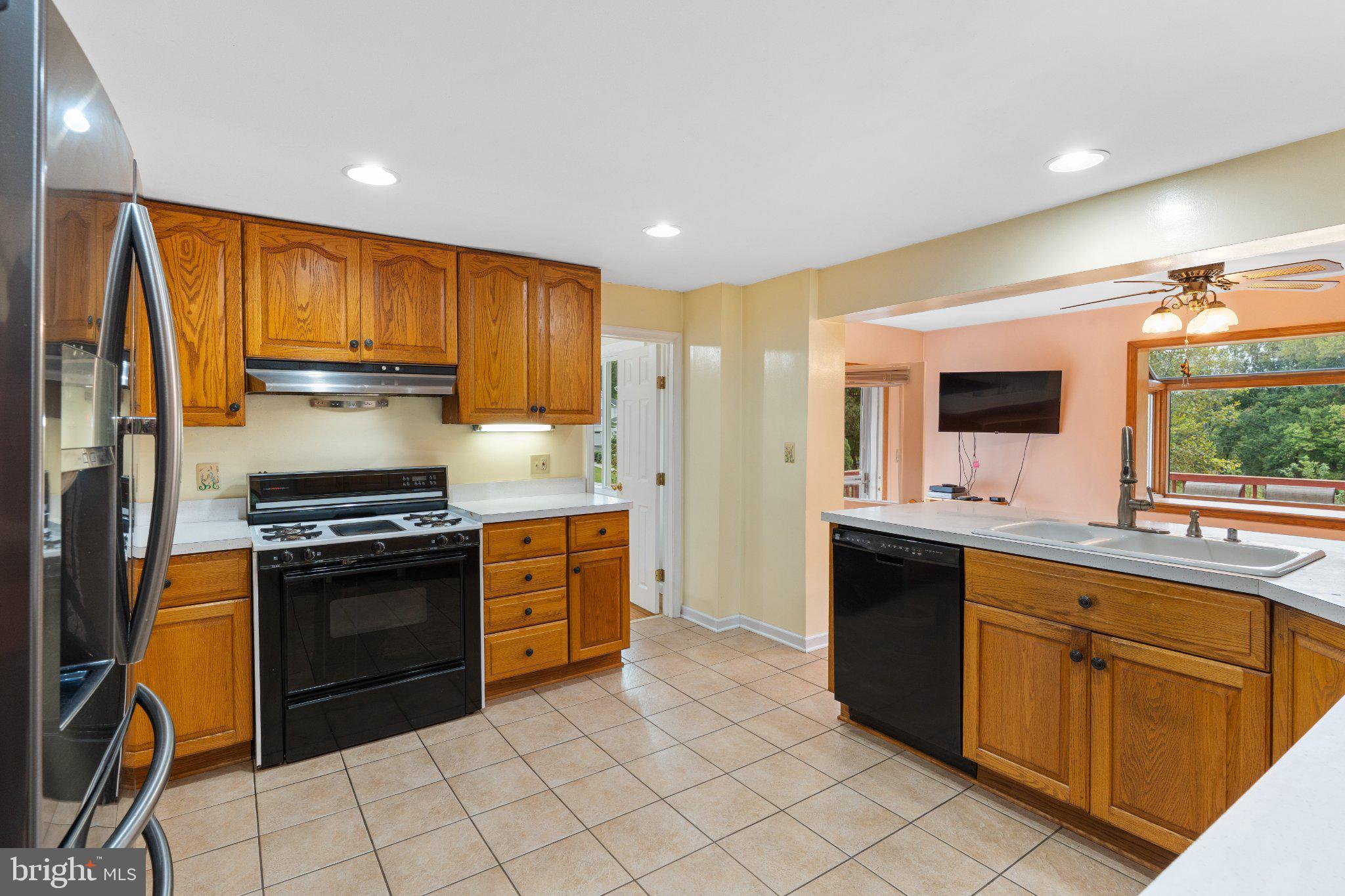 799 Driver Road Marriottsville, MD 21104 - Photo 6 of 63 Farm kitchen