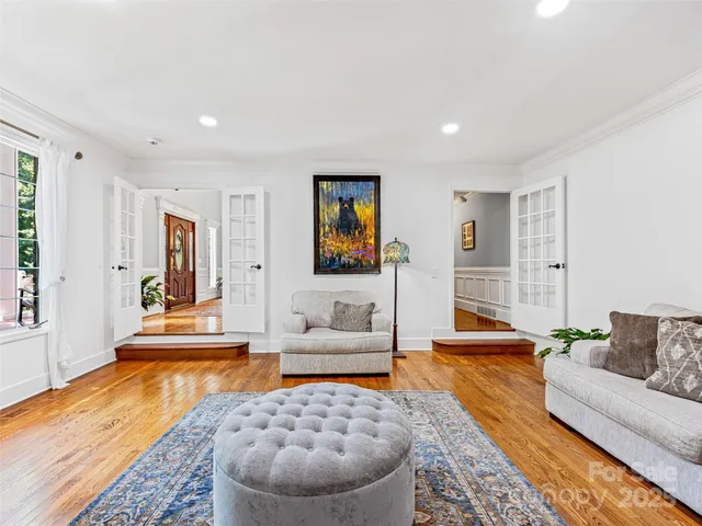 $1,500,000 | 163 Northern Lights Lane, Hendersonville, NC 28739