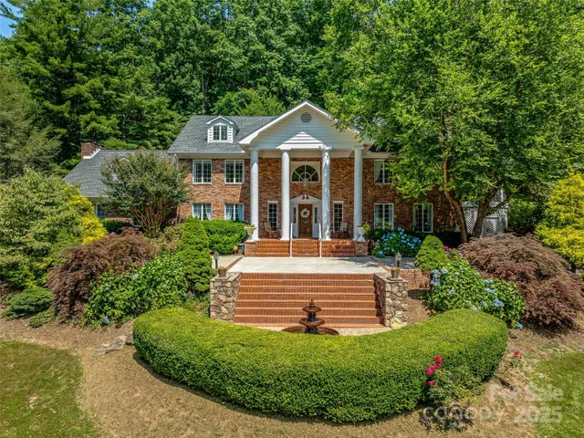 $1,500,000 | 163 Northern Lights Lane, Hendersonville, NC 28739
