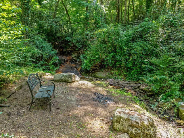 $1,500,000 | 163 Northern Lights Lane, Hendersonville, NC 28739