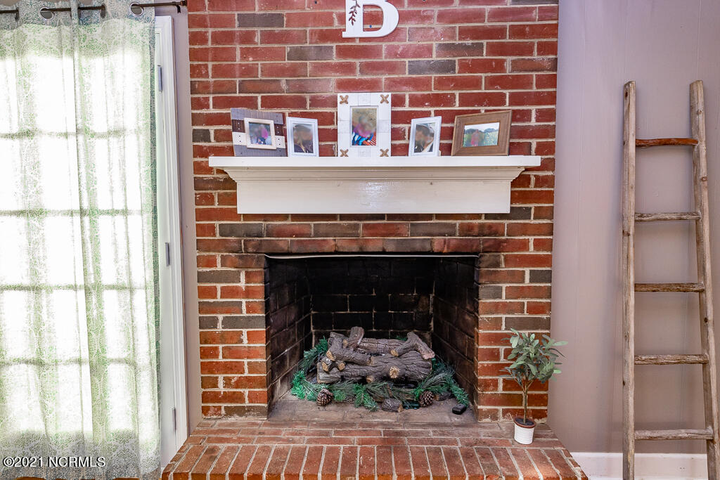 3412 Old Cherry Point Road New Bern, NC 28560 - Photo 4 of 29 IMG_1836