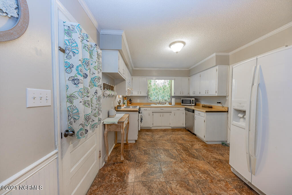 3412 Old Cherry Point Road New Bern, NC 28560 - Photo 6 of 29 IMG_1851