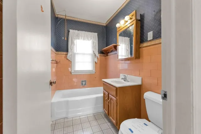 $205,000 | 3405 Gene Field Road, St. Joseph, MO 64506