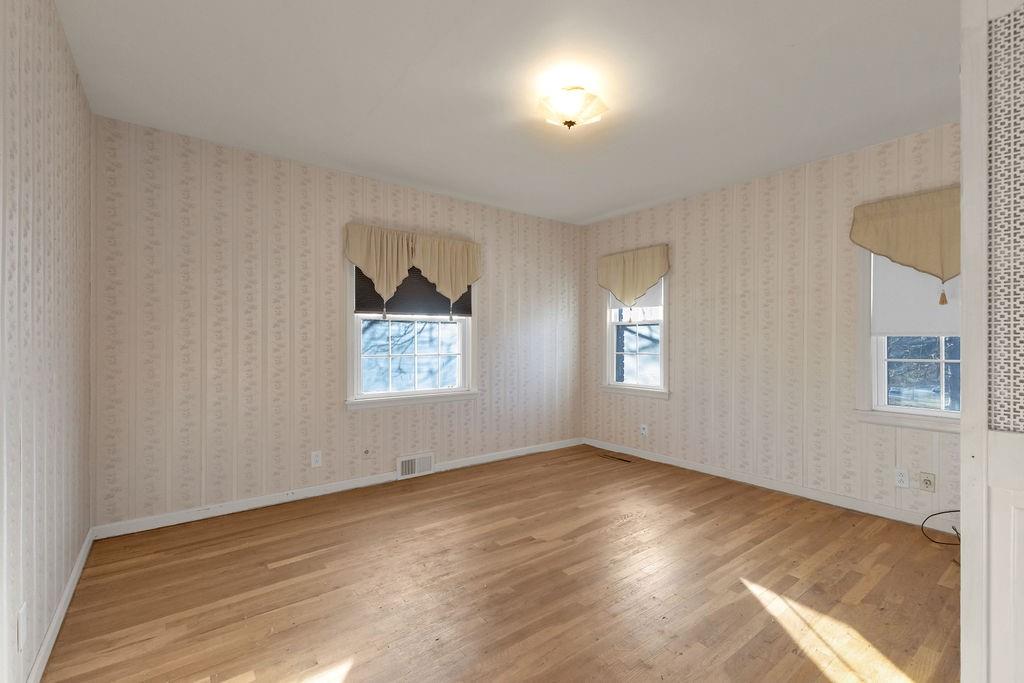 3405 Gene Field Road St. Joseph, MO 64506 - Photo 19 of 36