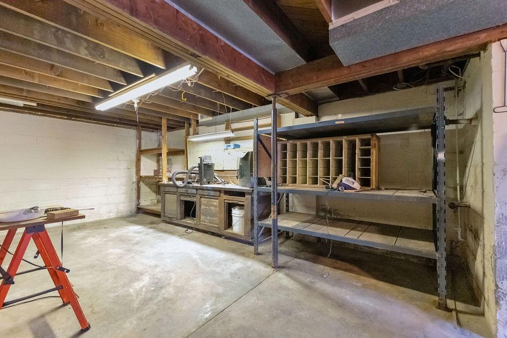 3405 Gene Field Road St. Joseph, MO 64506 - Photo 28 of 36