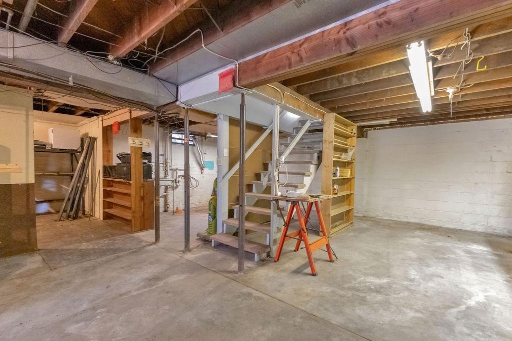 3405 Gene Field Road St. Joseph, MO 64506 - Photo 29 of 36