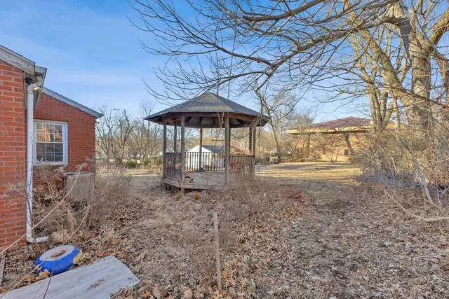 $205,000 | 3405 Gene Field Road, St. Joseph, MO 64506