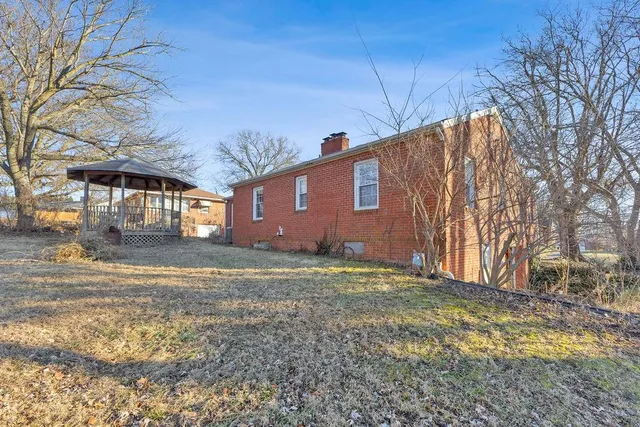 $205,000 | 3405 Gene Field Road, St. Joseph, MO 64506