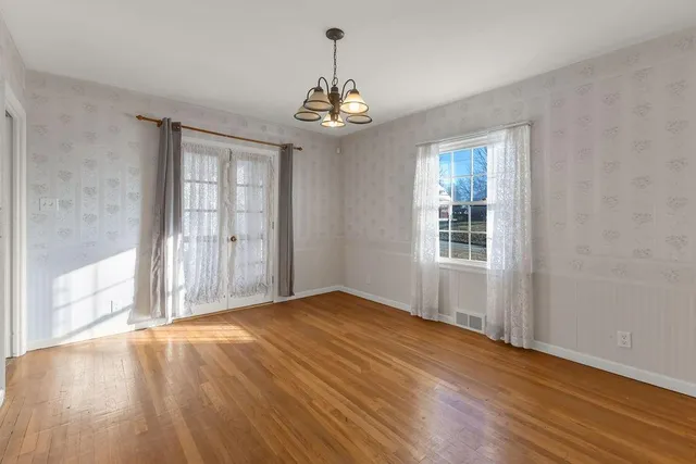 $205,000 | 3405 Gene Field Road, St. Joseph, MO 64506